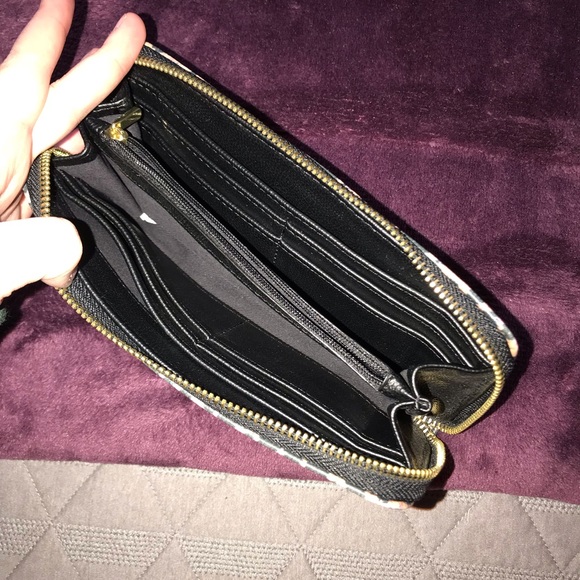 Wallet - Picture 4 of 4